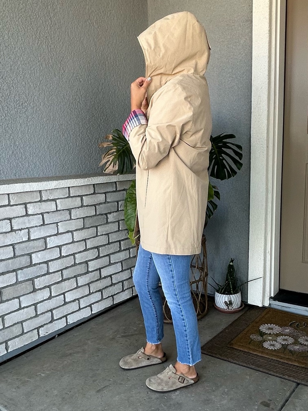 L.L. Bean LLBEAN LL Bean 280805 Tan Trench Coat with Plaid Lining Windbreaker